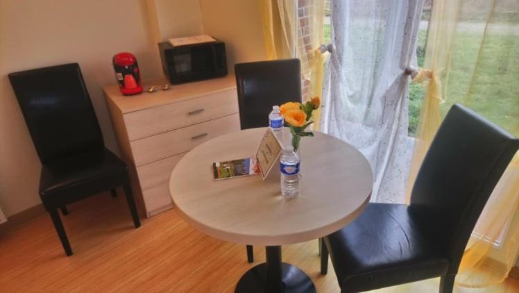 Cintray Parc Residence Breteuil-sur-Iton Екстер'єр фото