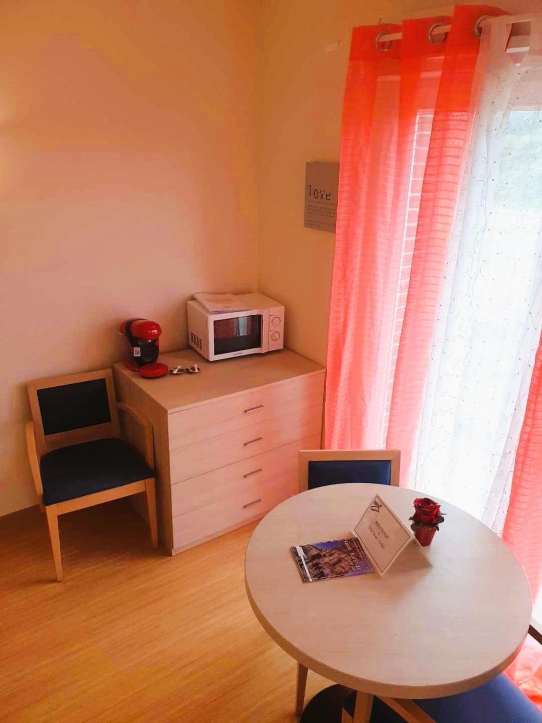 Cintray Parc Residence Breteuil-sur-Iton Екстер'єр фото